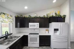 2665 Curlew St, Umatilla, OR 97882 - Photo 5