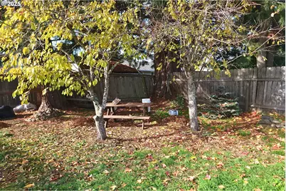 75 W Main St, Lowell, OR 97452 - Photo 11