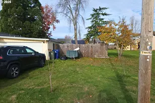 75 W Main St, Lowell, OR 97452 - Photo 3