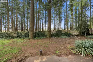 18630 SE Yamhill Cir, Portland, OR 97233 - Photo 15