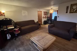 18630 SE Yamhill Cir, Portland, OR 97233 - Photo 7