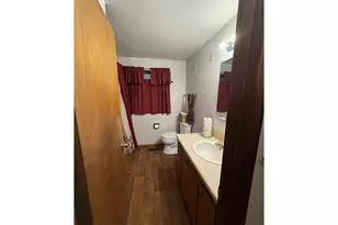 18630 SE Yamhill Cir, Portland, OR 97233 - Photo 11