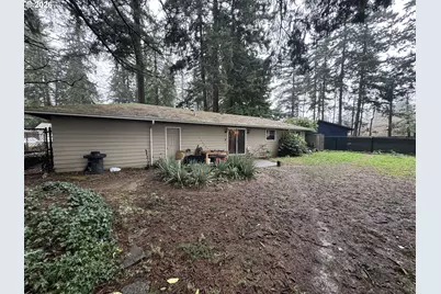 18630 SE Yamhill Cir, Portland, OR 97233 - Photo 17