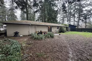 18630 SE Yamhill Cir, Portland, OR 97233 - Photo 17