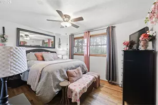 18630 SE Yamhill Cir, Portland, OR 97233 - Photo 11