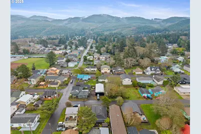 111 S Dolphin St, Rockaway Beach, OR 97136 - Photo 31