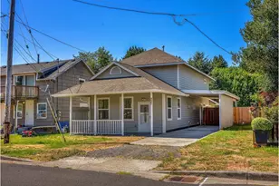 327 SW Main Ct, Warrenton, OR 97146 - Photo 1