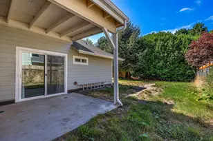 327 SW Main Ct, Warrenton, OR 97146 - Photo 23