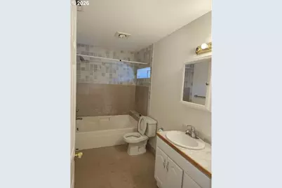 327 SW Main Ct, Warrenton, OR 97146 - Photo 5