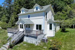 94665 N Bank Pistol River Rd, Gold Beach, OR 97444 - Photo 17