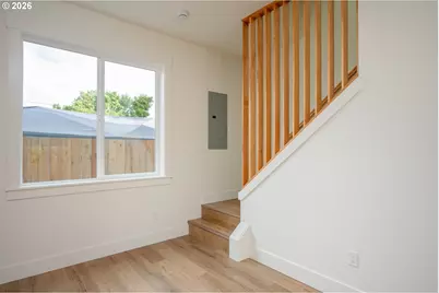 1126 NE 84th Ave, Portland, OR 97220 - Photo 11