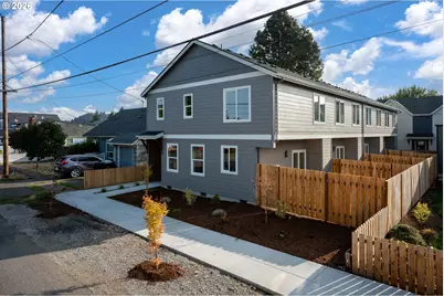 1126 NE 84th Ave, Portland, OR 97220 - Photo 3