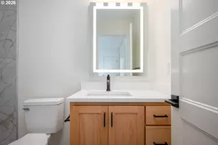1126 NE 84th Ave, Portland, OR 97220 - Photo 27