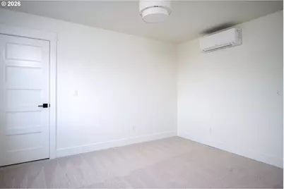 1126 NE 84th Ave, Portland, OR 97220 - Photo 25
