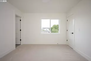 1126 NE 84th Ave, Portland, OR 97220 - Photo 23