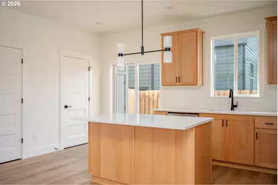 1126 NE 84th Ave, Portland, OR 97220 - Photo 15