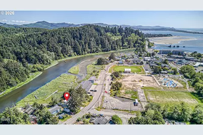 4702 SE 51st St, Lincoln City, OR 97367 - Photo 5