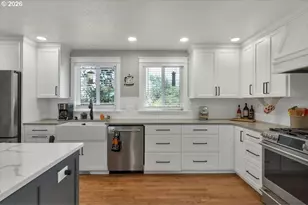 230 SE Howell Prairie Rd, Salem, OR 97317 - Photo 9