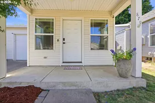 879 SW Junction Pl, Gresham, OR 97080 - Photo 3