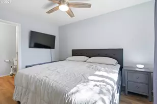 879 SW Junction Pl, Gresham, OR 97080 - Photo 17
