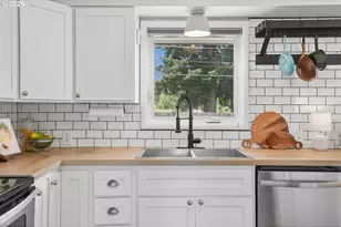 1120 NE 162nd Ave, Portland, OR 97230 - Photo 15