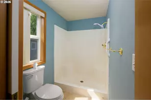 205 E Myrtlewood Ct, Newberg, OR 97132 - Photo 25