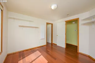 205 E Myrtlewood Ct, Newberg, OR 97132 - Photo 17