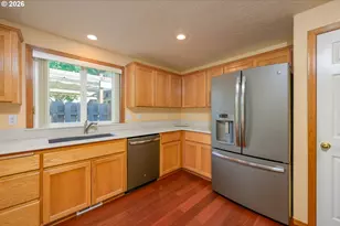 205 E Myrtlewood Ct, Newberg, OR 97132 - Photo 7