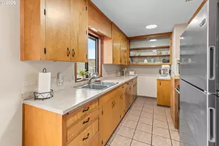 11 NE Nelson Dr, Pendleton, OR 97801 - Photo 17