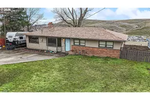 11 NE Nelson Dr, Pendleton, OR 97801 - Photo 3