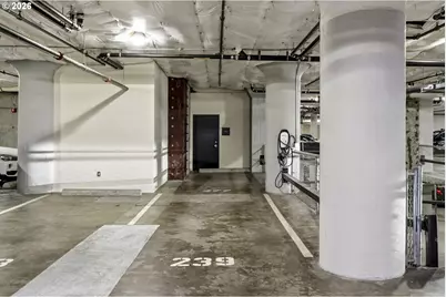 1400 NW Irving St #723, Portland, OR 97209 - Photo 35