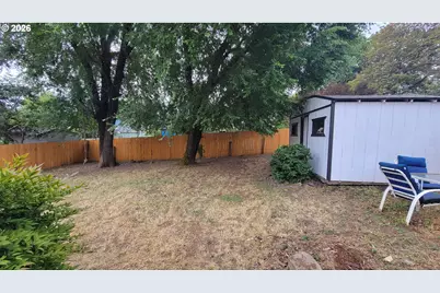 724 NE Laurance St, Myrtle Creek, OR 97457 - Photo 31