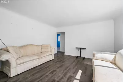 2760 E St, Springfield, OR 97477 - Photo 5