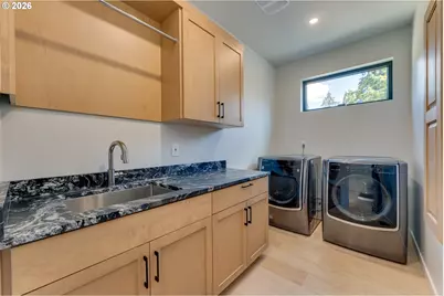 536 NE Province Dr, Camas, WA 98607 - Photo 35