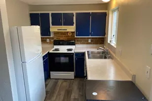 1935 W 17th Ave, Eugene, OR 97402 - Photo 3