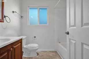 1935 W 17th Ave, Eugene, OR 97402 - Photo 15