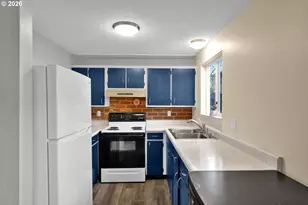 1935 W 17th Ave, Eugene, OR 97402 - Photo 9