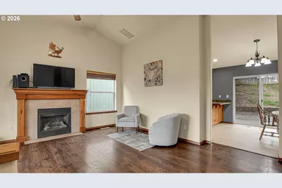 1013 4th Ave, Vernonia, OR 97064 - Photo 5