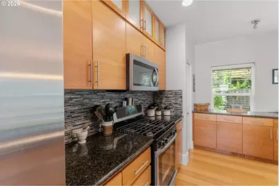 780 NW 118th Ave #105, Portland, OR 97229 - Photo 11
