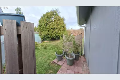 94120 Strahan St #58, Gold Beach, OR 97444 - Photo 15