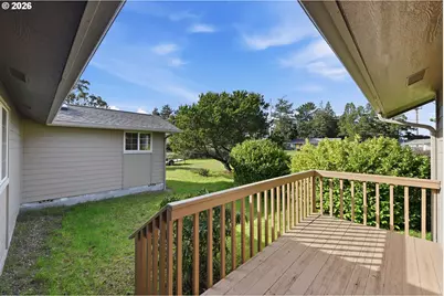 1345 Sanford St, Coos Bay, OR 97420 - Photo 39
