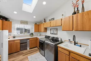 1345 Sanford St, Coos Bay, OR 97420 - Photo 25