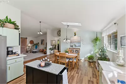 1345 Sanford St, Coos Bay, OR 97420 - Photo 17