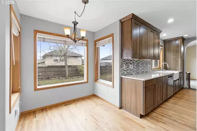 1027 SE Strebin Rd, Troutdale, OR 97060 - Photo 7