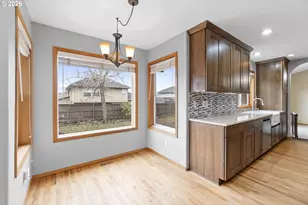 1027 SE Strebin Rd, Troutdale, OR 97060 - Photo 7