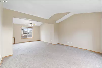 1027 SE Strebin Rd, Troutdale, OR 97060 - Photo 3
