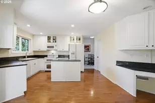 10140 SW Shearwater Loop, Beaverton, OR 97007 - Photo 9