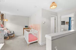 8655 N Crawford St, Portland, OR 97203 - Photo 13