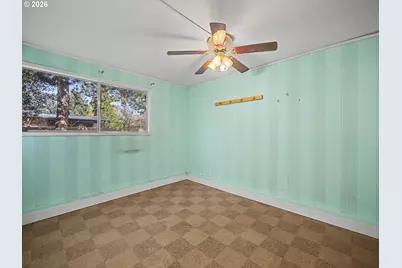 1620 NE 201st Ave, Fairview, OR 97024 - Photo 27