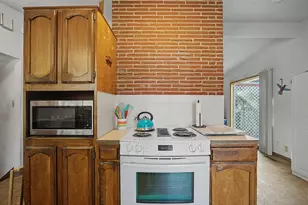 1620 NE 201st Ave, Fairview, OR 97024 - Photo 13